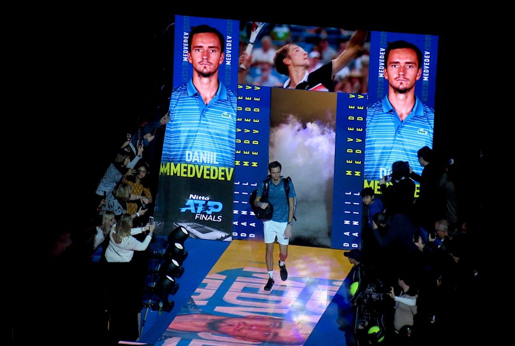 Madrid R3 previews and predictions: Nadal vs. Cachin, Medvedev vs. Korda